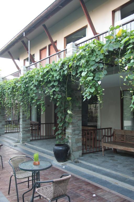 Rumah Batu Boutique Hotel Solo Chambre photo