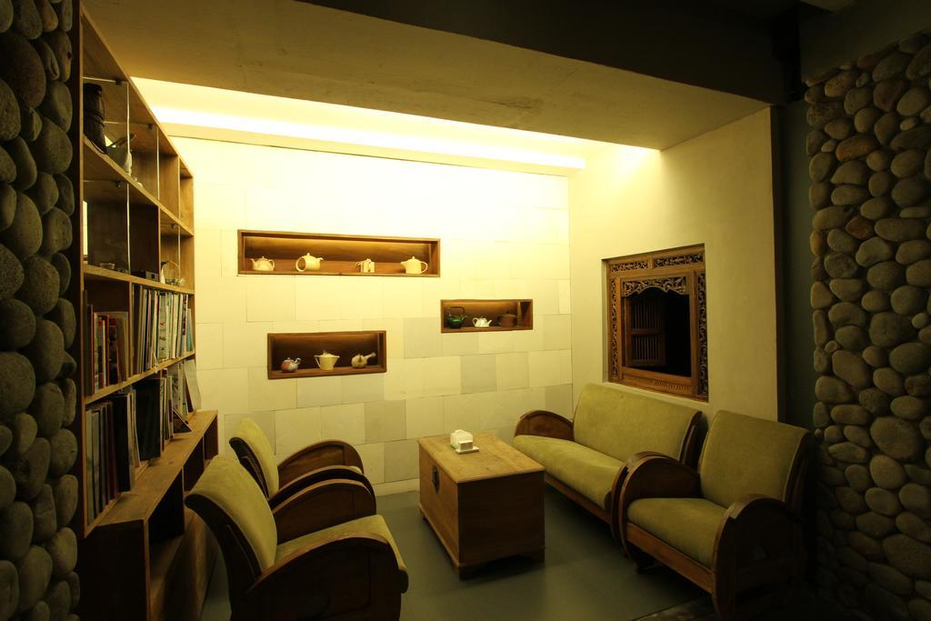 Rumah Batu Boutique Hotel Solo Extérieur photo