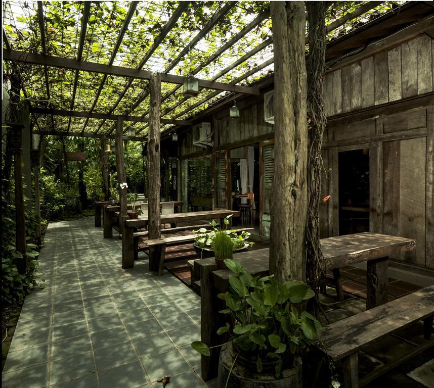 Rumah Batu Boutique Hotel Solo Extérieur photo
