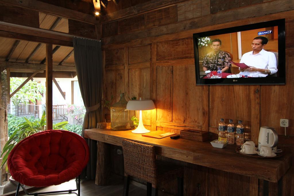 Rumah Batu Boutique Hotel Solo Extérieur photo