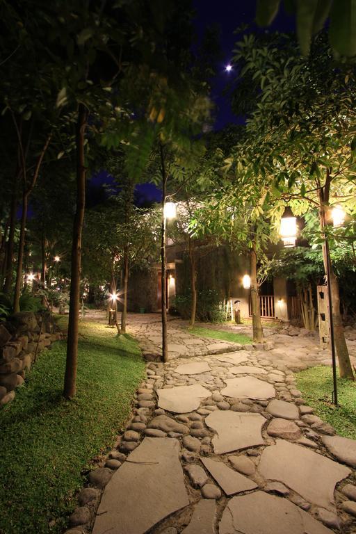 Rumah Batu Boutique Hotel Solo Extérieur photo